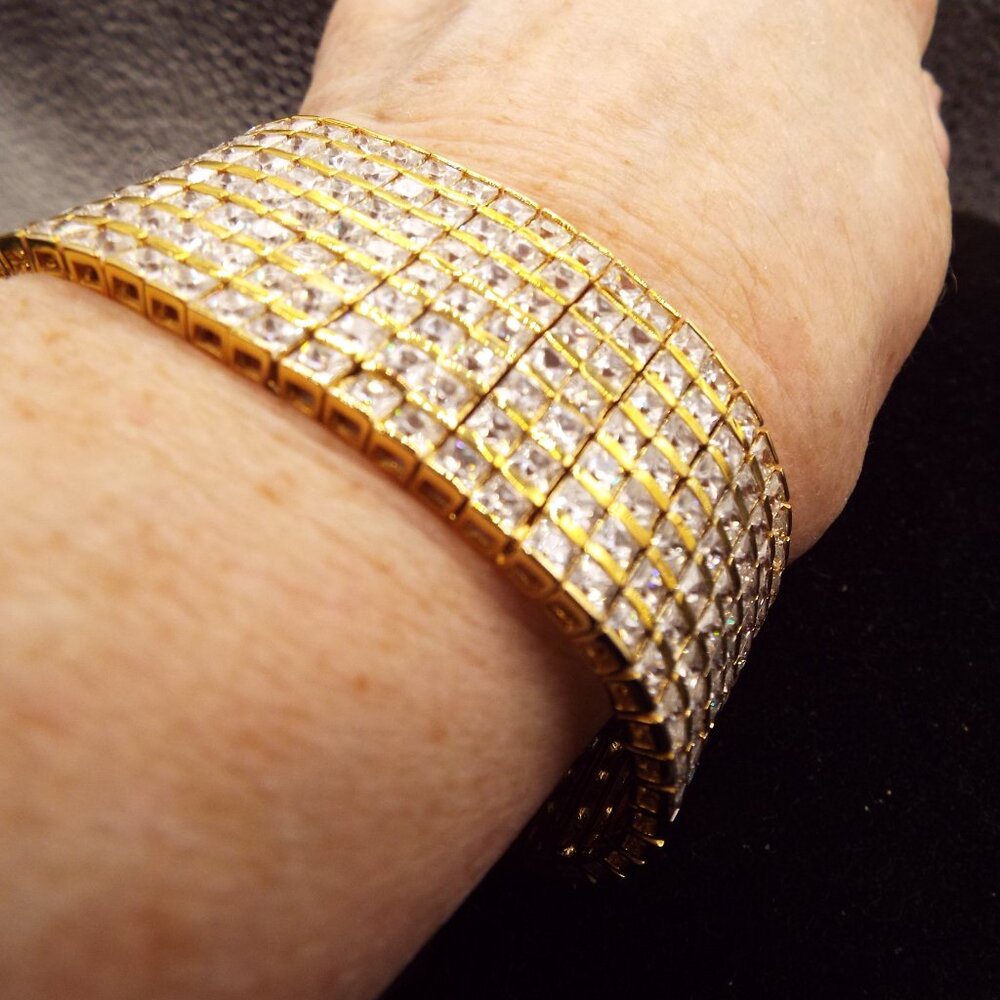 DESIGNER 18KT. GOLDPLATED STERLING WITH CRYSTALS WIDE SLIDE IN CLASP BRACELET G